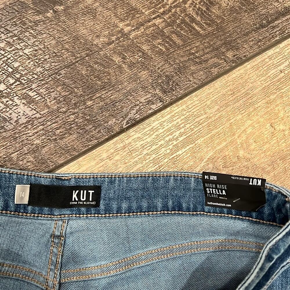 NWT Kut from the Kloth Stella High Rise Flare Jeans Size 14 - Picture 6 of 9